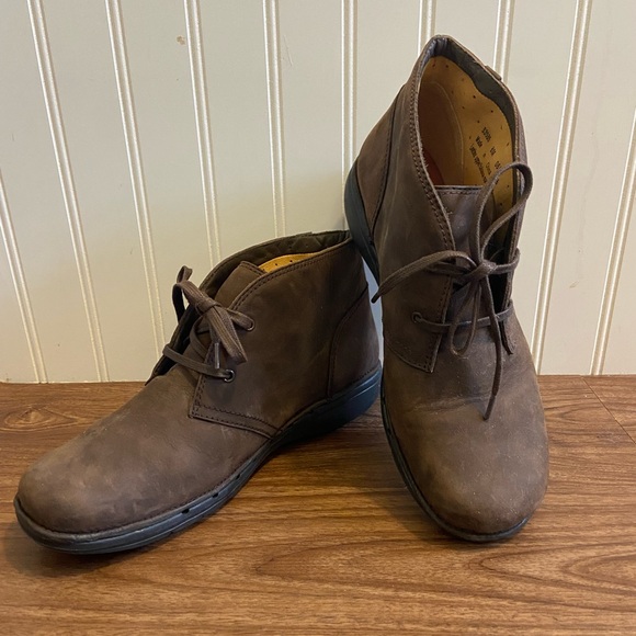 Clarks Shoes - Clarks Unstructured Brown Leather Desert Boots Chukka Lace Comfort Sole Size 8